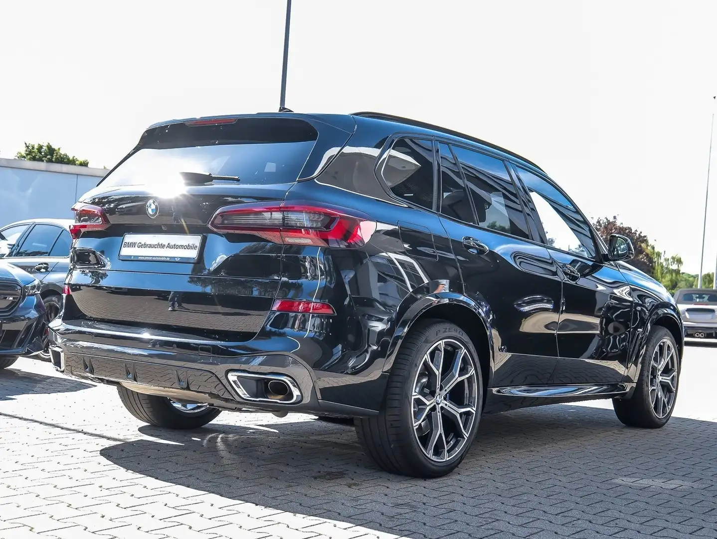 BMW X5 xDrive40d M Sport HUD PANO ACC AHK RFK NAVI Schwarz - 2