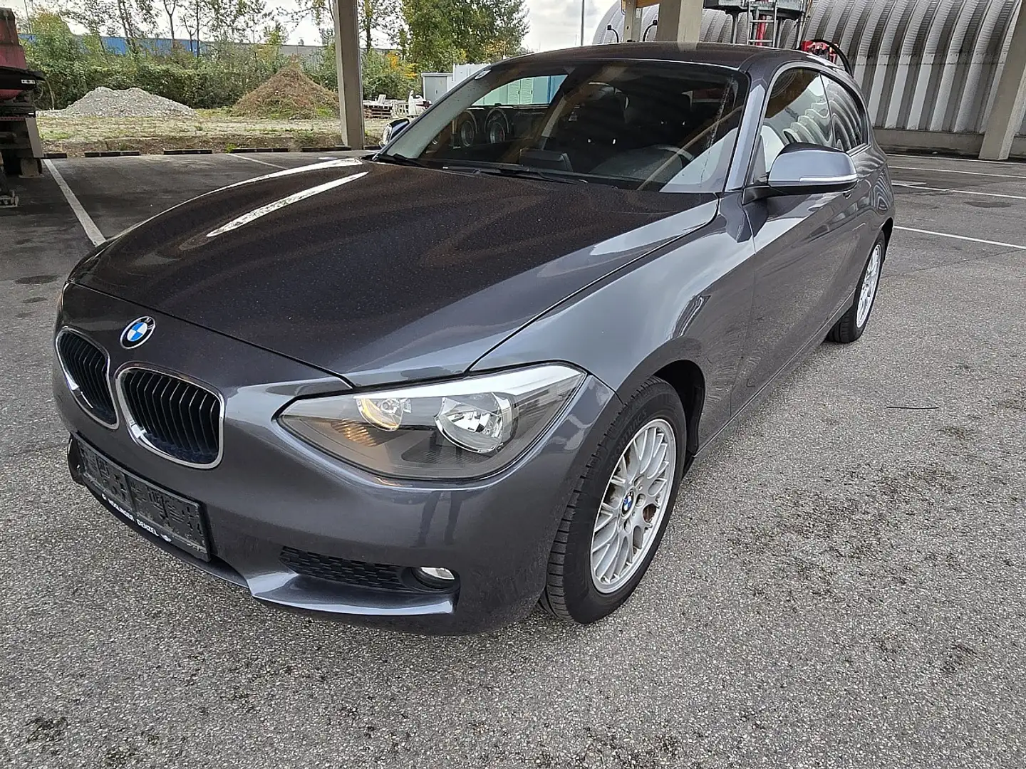 BMW 114 d Österreich-Paket Grau - 1