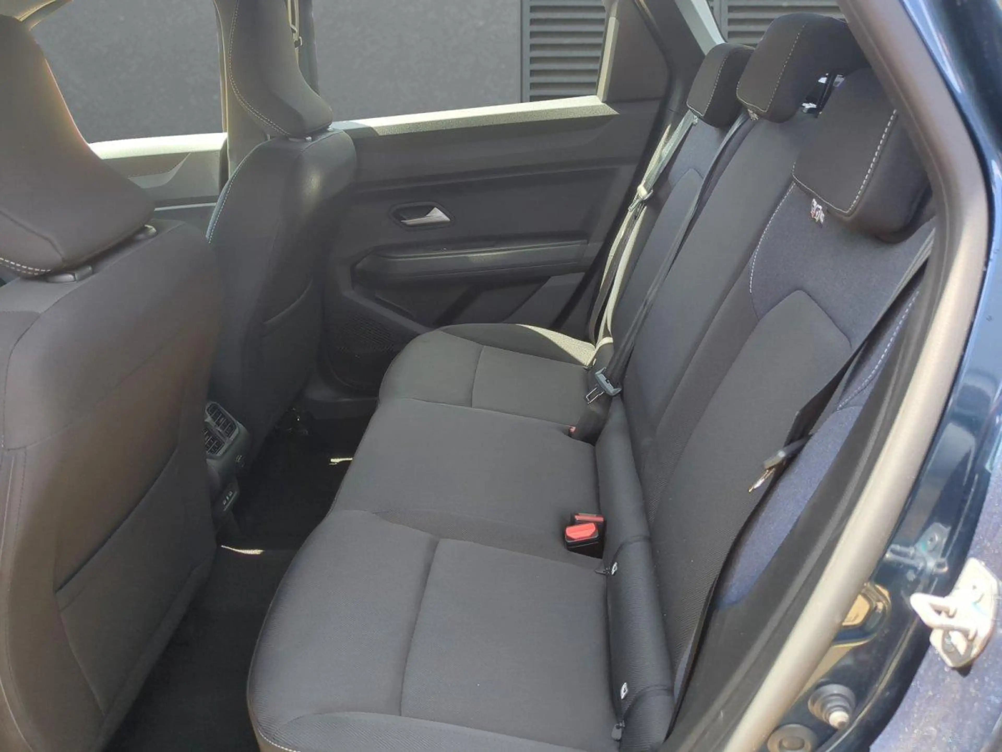 Dacia Bigster Expression SHZ+LKHZ+RFK+PDC Hybrid 155 116 kW (... — photo 6