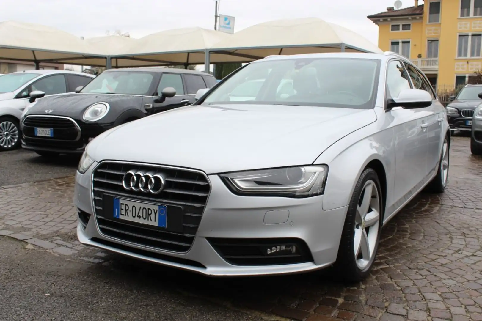 Audi A4 Avant 2.0 TDI 143CV FAP multitronic Advanced Argintiu - 1