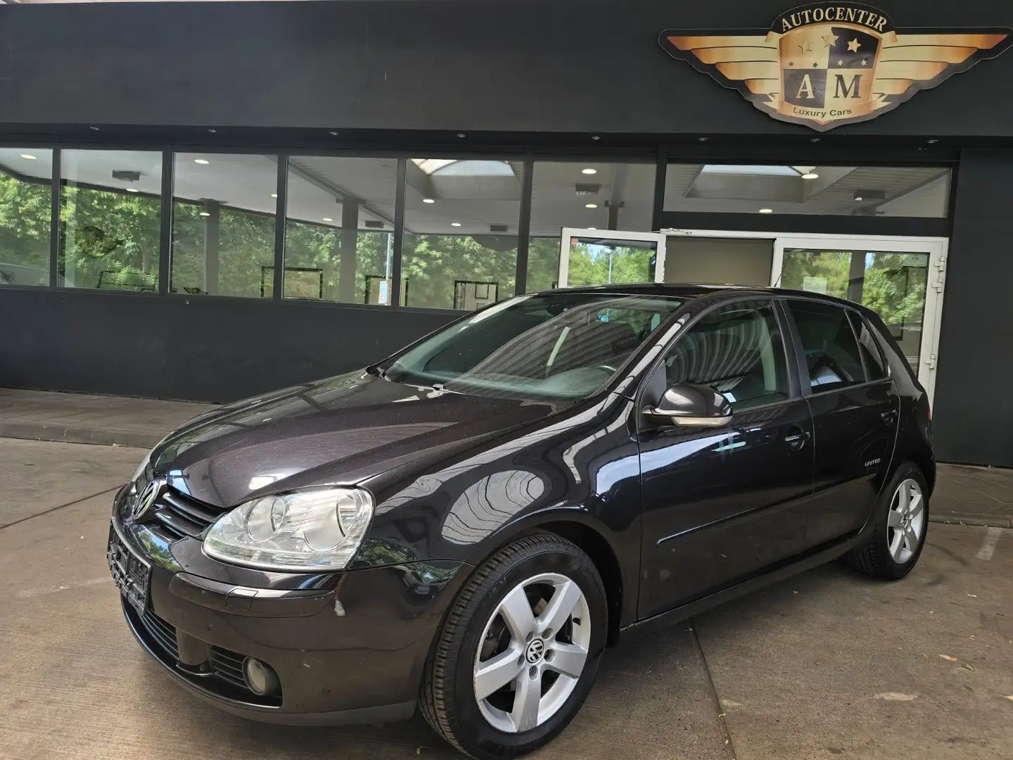 Volkswagen Golf V 1.9 TDI Lim. 5-Tür United PDC/KLIMAAUTO Noir - 1