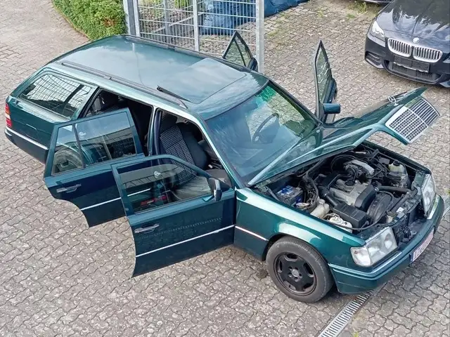 Mercedes-Benz E 200 TE Automat, SSD, Sitzhzg, 0-Rost, Oldtimer