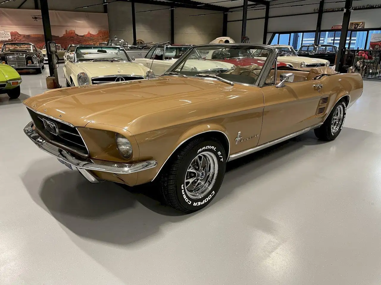 Ford Mustang Convertible s-code 390 325hp, foto 3