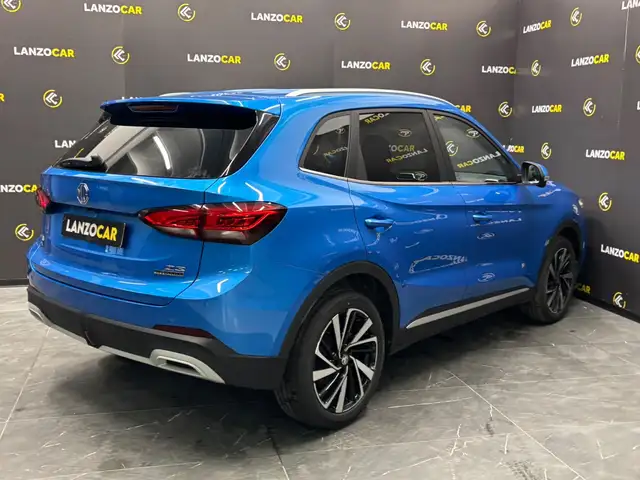 MG ZS view 4