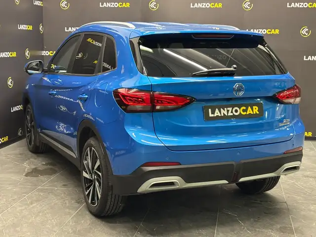 MG ZS view 6