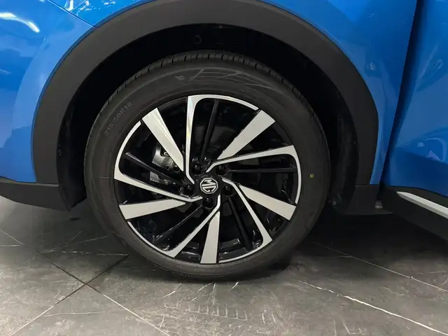 MG ZS view 13