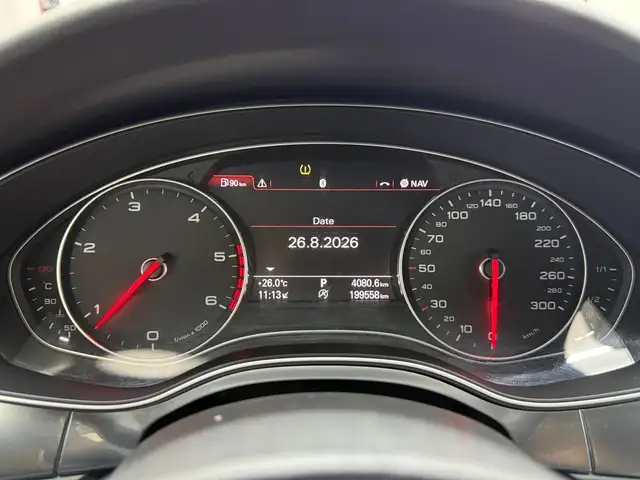 Audi A6 view 14