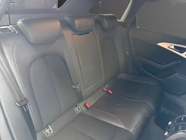 Audi A6 view 11