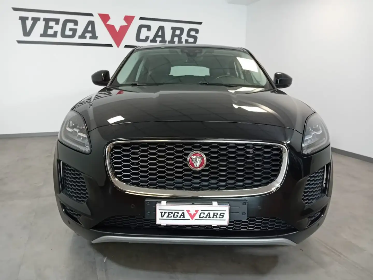 Jaguar E-Pace 2.0D 150 CV AWD Noir - 2