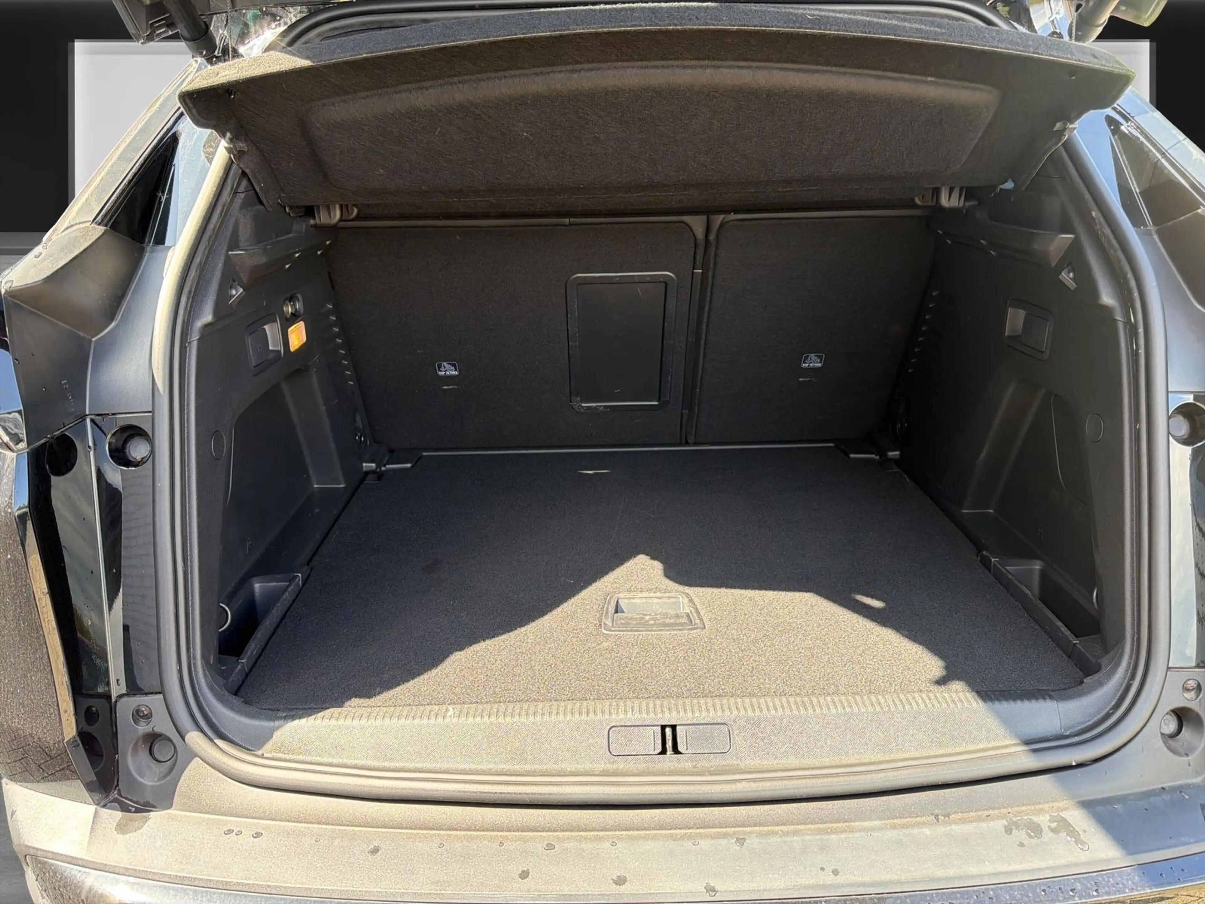 Peugeot 3008 GT Metallic 130 EAT *Black Paket* — photo 8