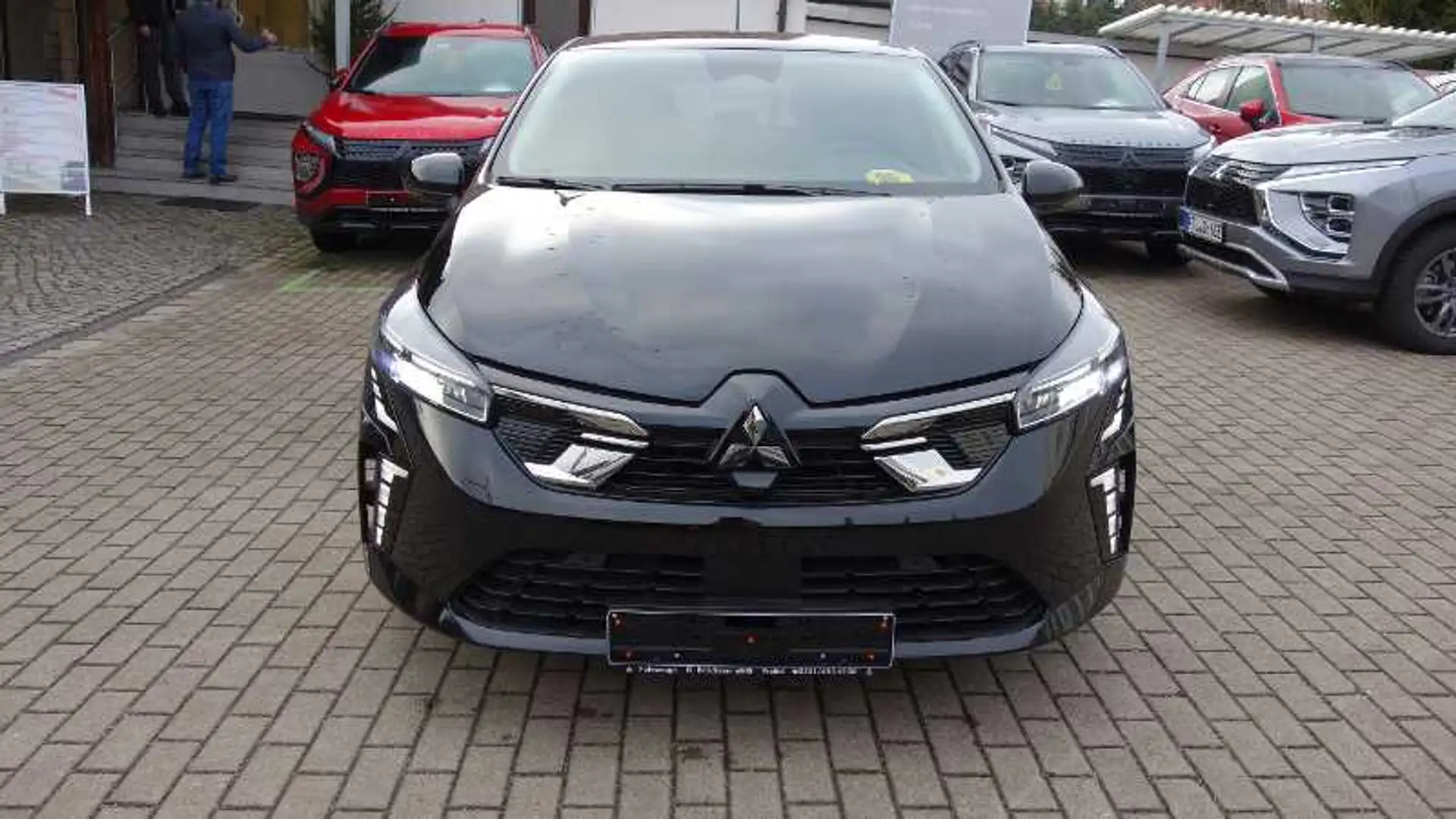 Mitsubishi Colt PLUS 1.0 T 6-Gang Kamera,Sitzhzg,Lenkrad beheizbar Schwarz - 2