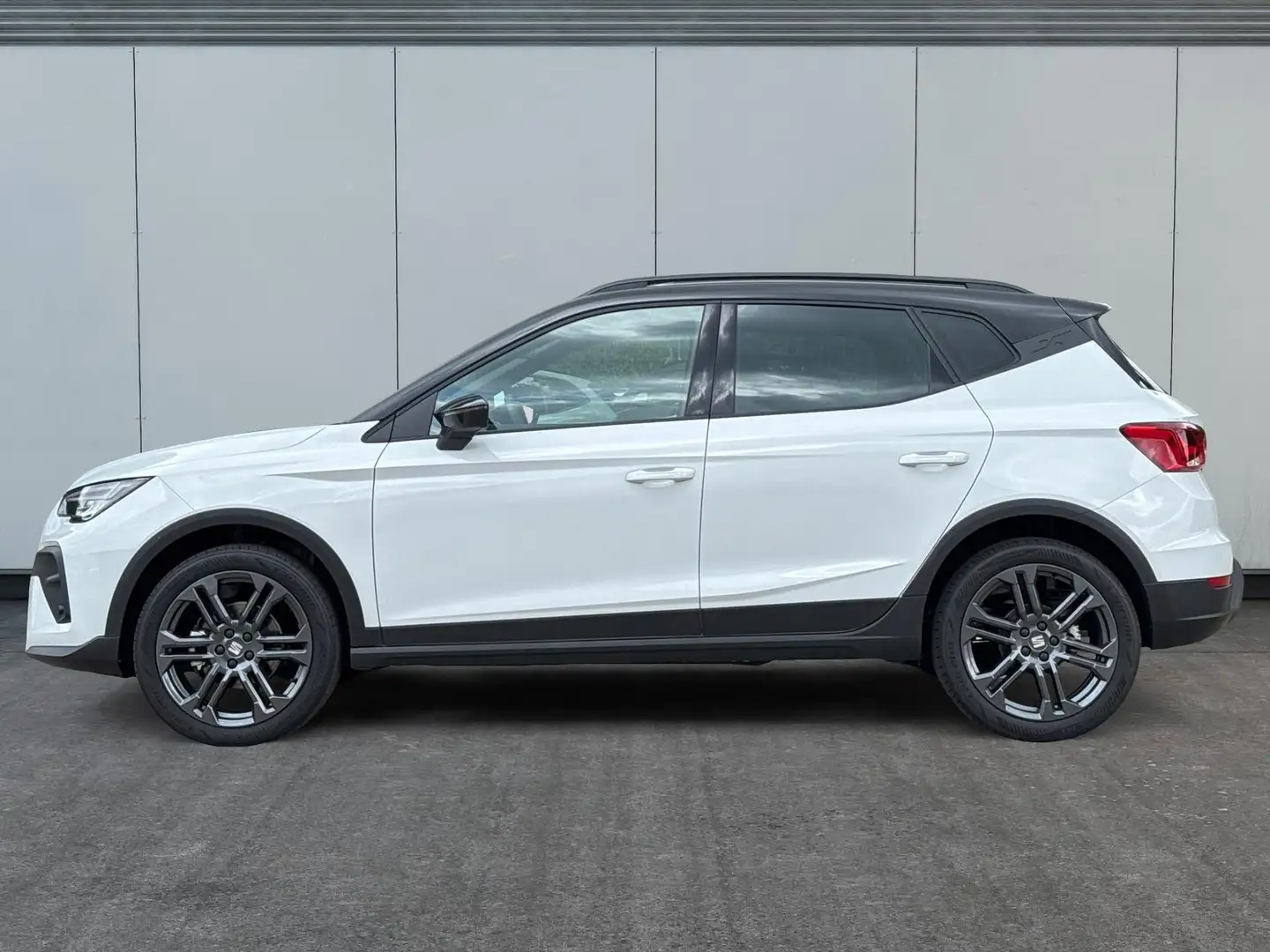 SEAT Arona FR KAMERA+PDC+LED+18" ALU+ACC 1.0 TSI 85 kW (11... Weiß - 2