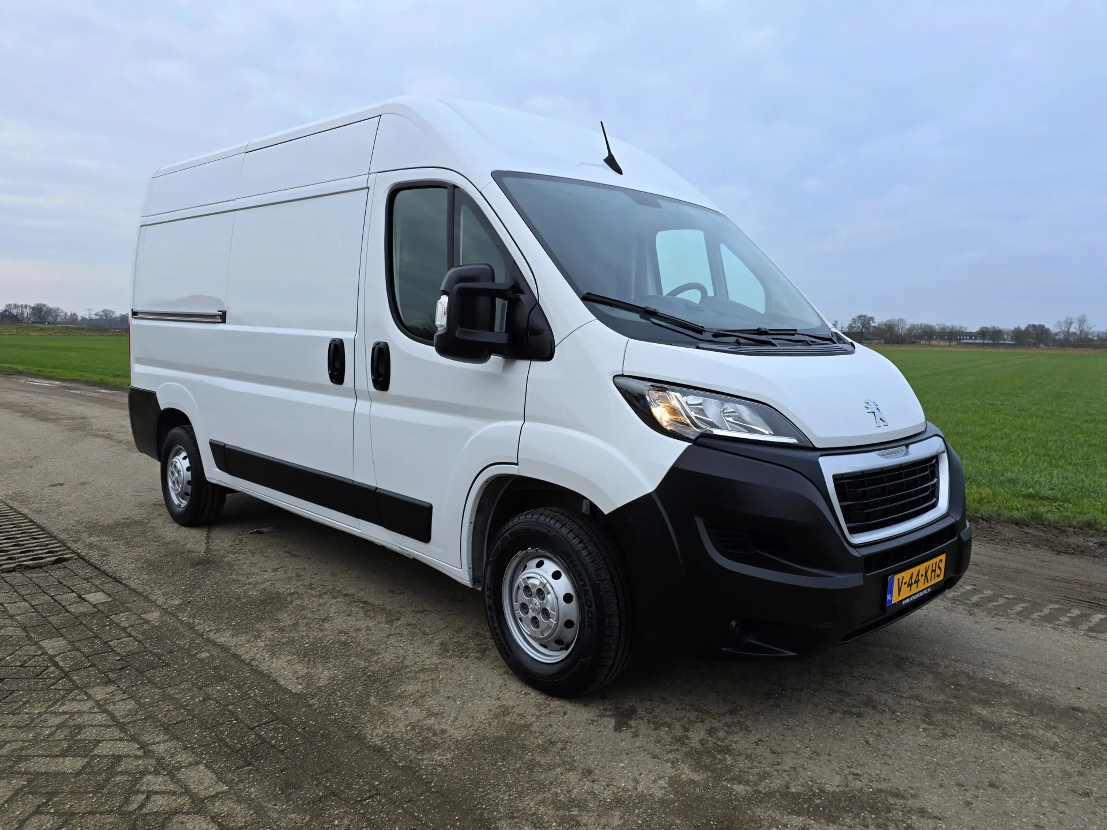 Peugeot Boxer 2.2 BlueHDi L2 H2 3.5T 140 Pk - Euro 6 - Navi - Ai — photo 8