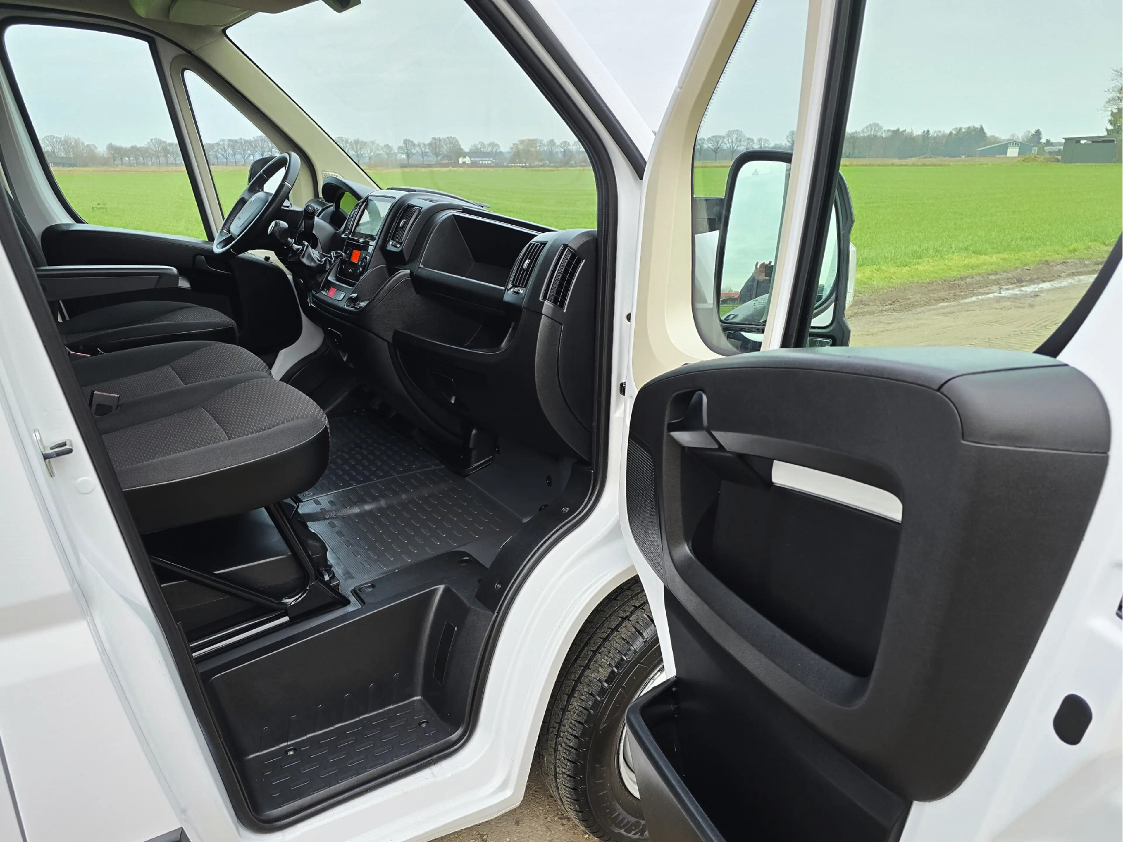 Peugeot Boxer 2.2 BlueHDi L2 H2 3.5T 140 Pk - Euro 6 - Navi - Ai — photo 10