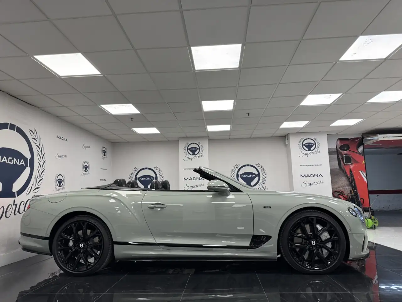 Bentley Continental 2024