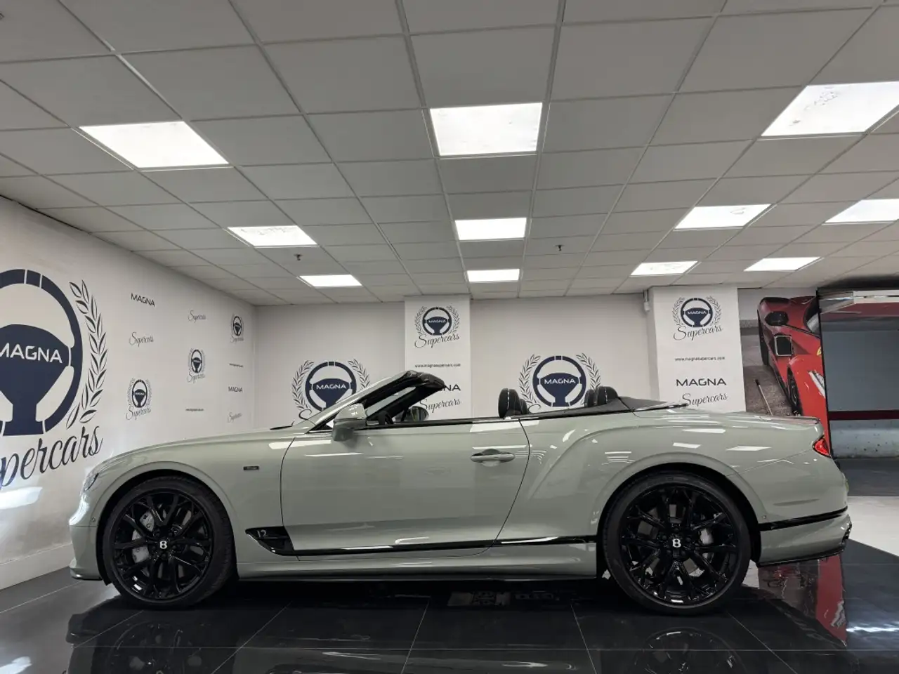 Bentley Continental 2024