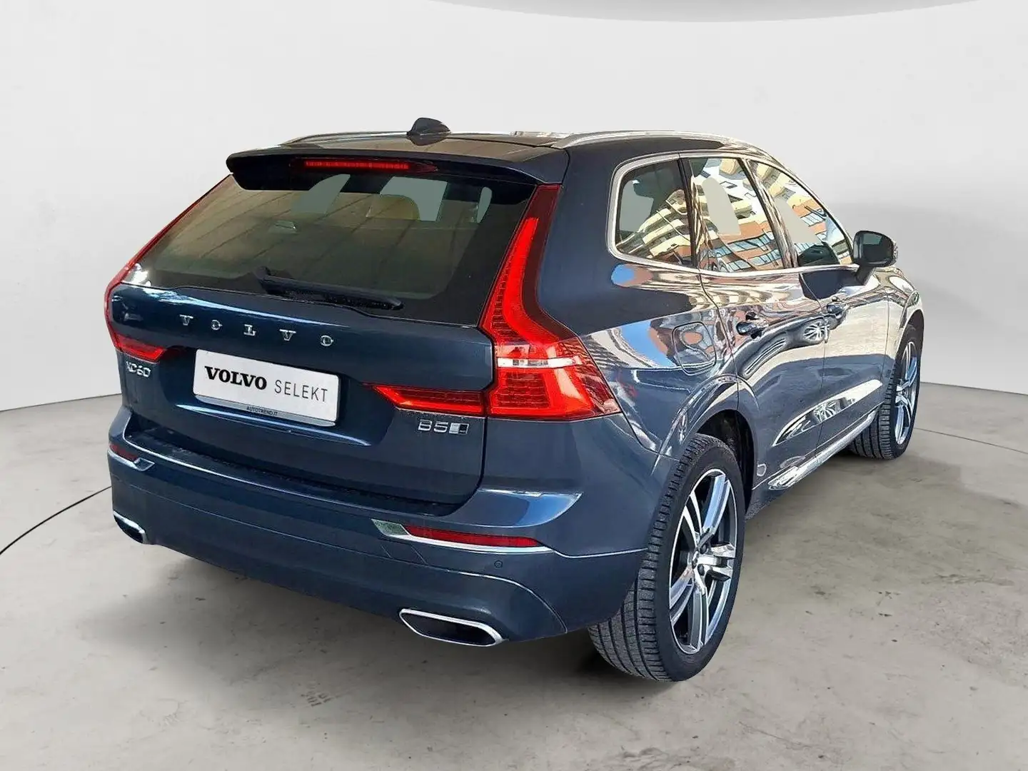 Volvo XC60 B5 235+14 CV AWD Automatica Mild Hybrid Diesel NA Blu/Azzurro - 2