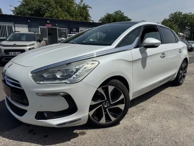 Citroen DS5 2.0HDi 163CH SportChic