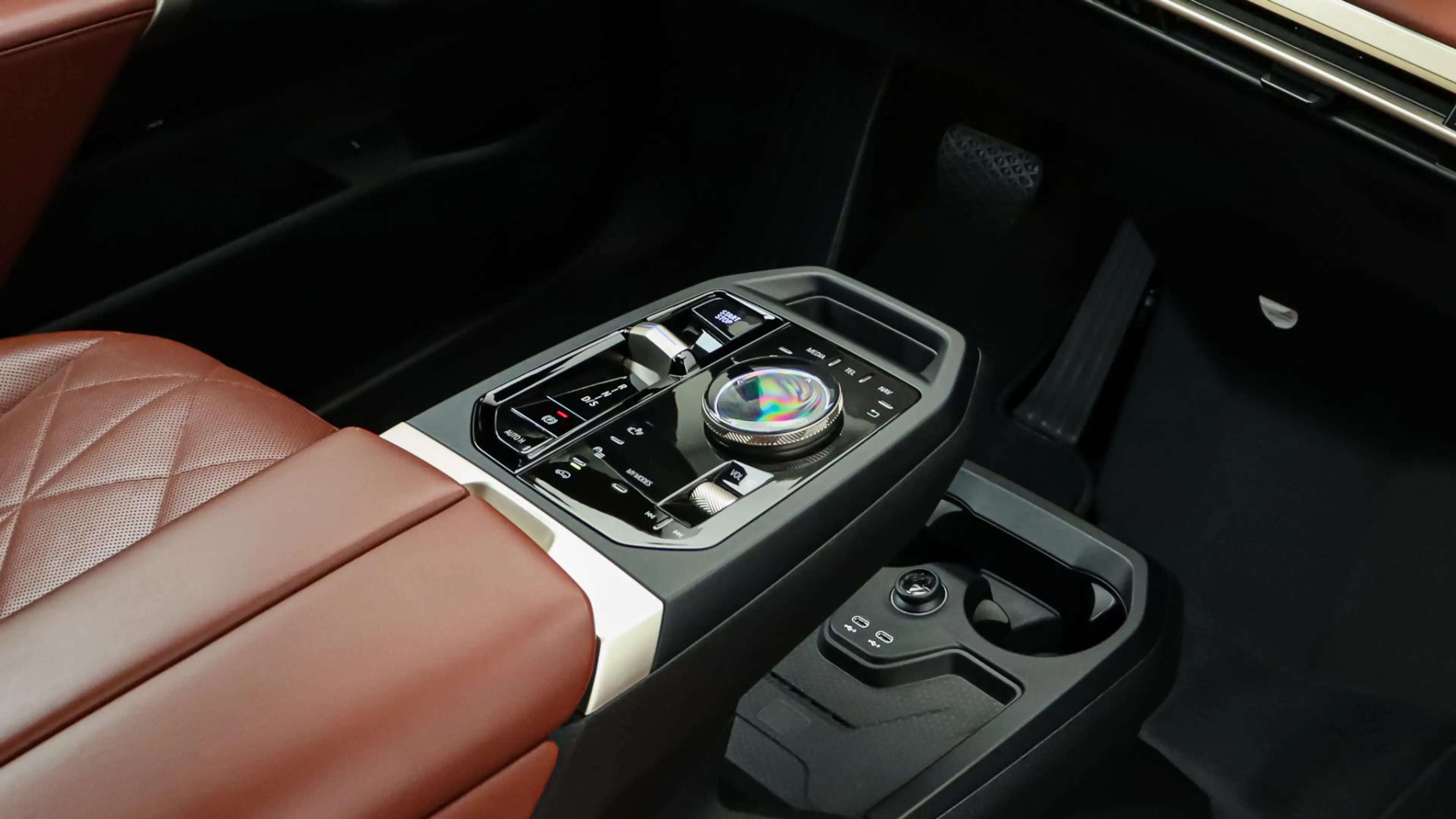 BMW iX xDrive50 High Executive Sportpakket | Massage | Bo — photo 23