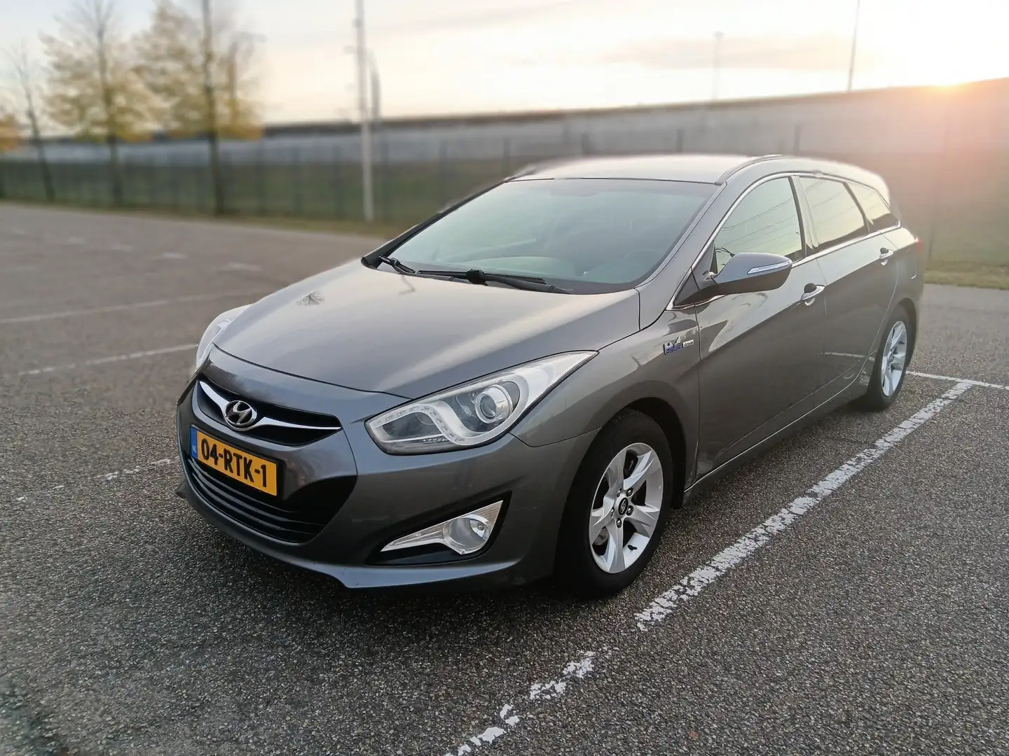 Hyundai i40 1.6 GDI B. i-Motion Grijs - 1