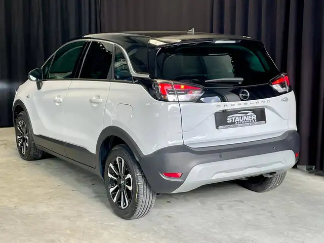 Opel Crossland X view 3