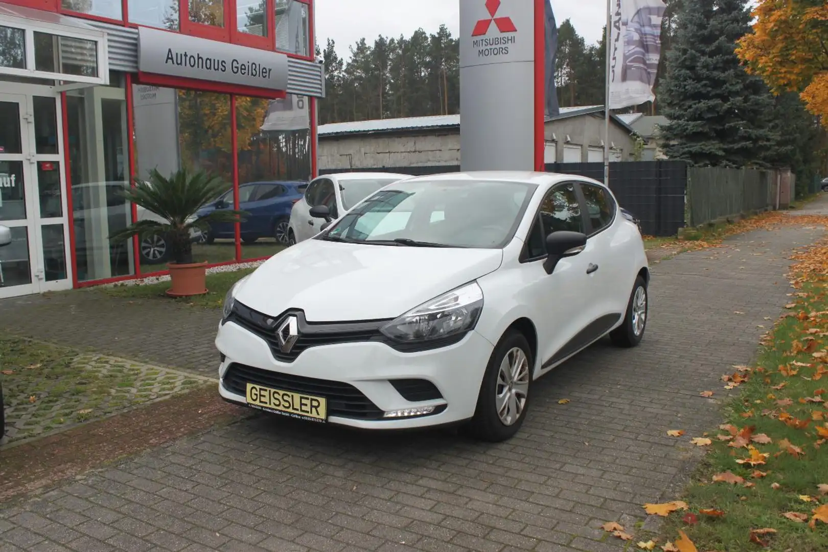 Renault Clio 0.9 Klima,Navi Weiß - 1