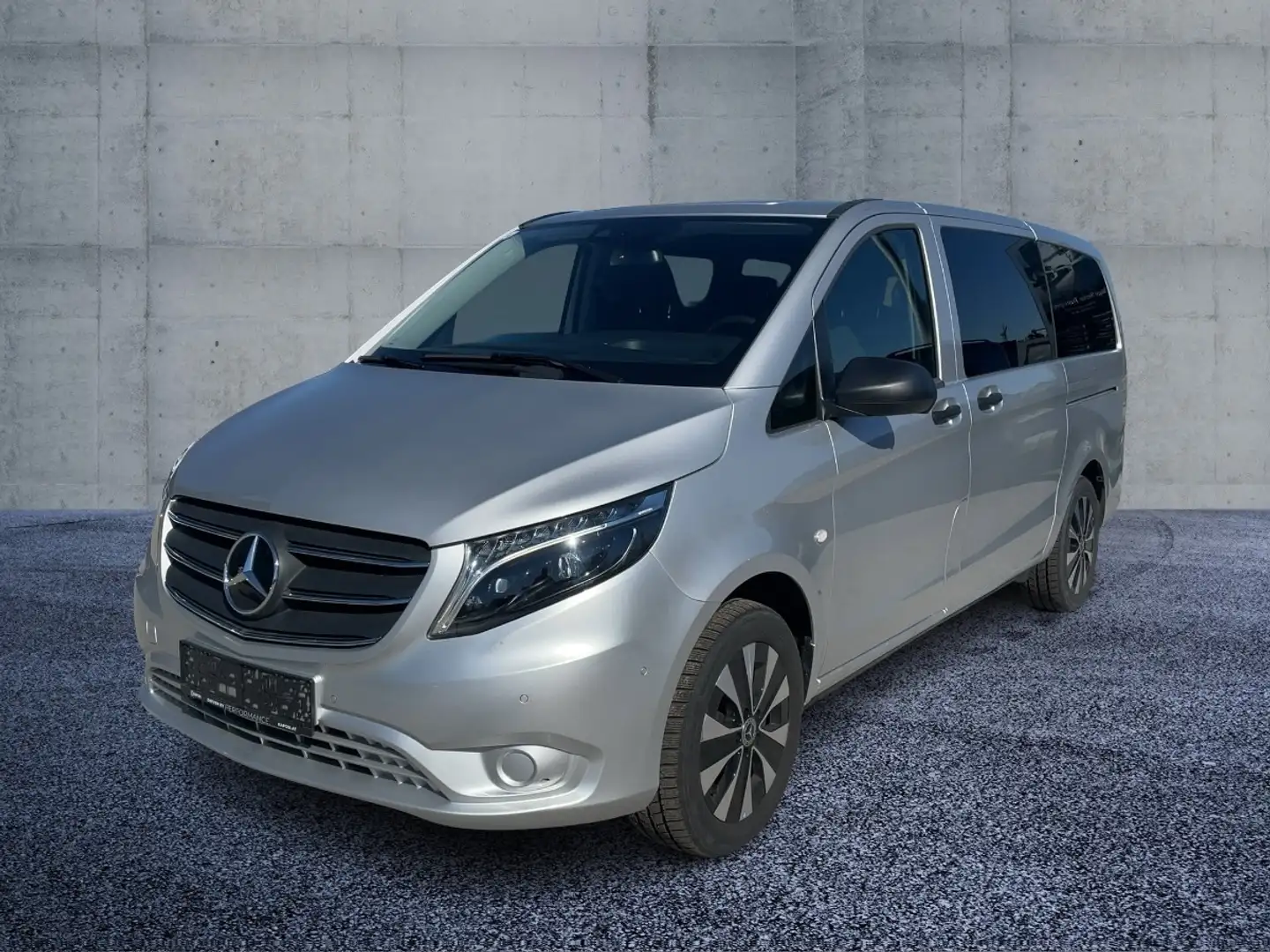 Mercedes-Benz Vito 116 CDI Tourer SELECT Lang SpurW LM LED LED Silber - 1