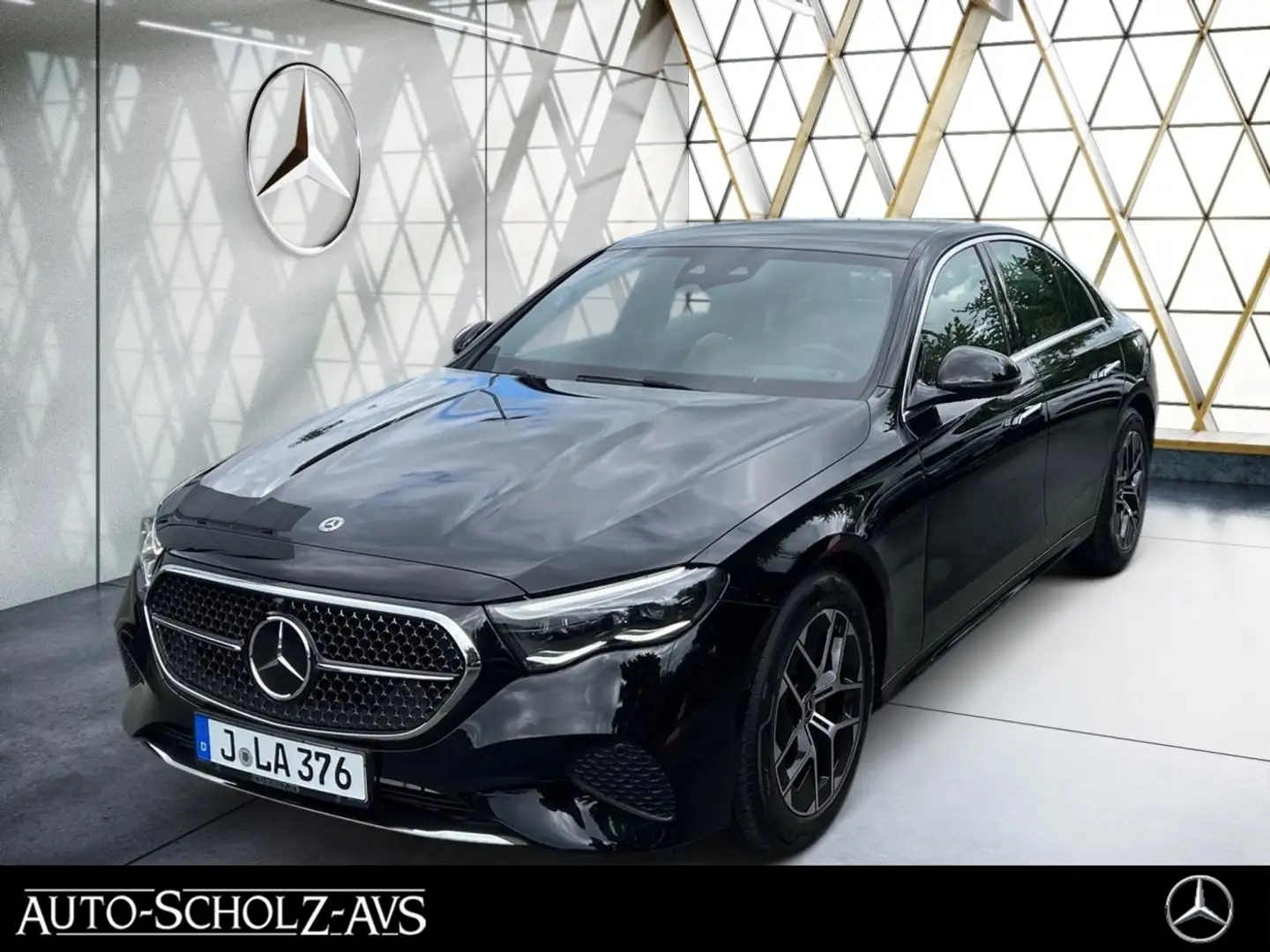 Mercedes-Benz E 200 4MATIC Limousine Avantgarde Memory-P*360°* Negru - 1