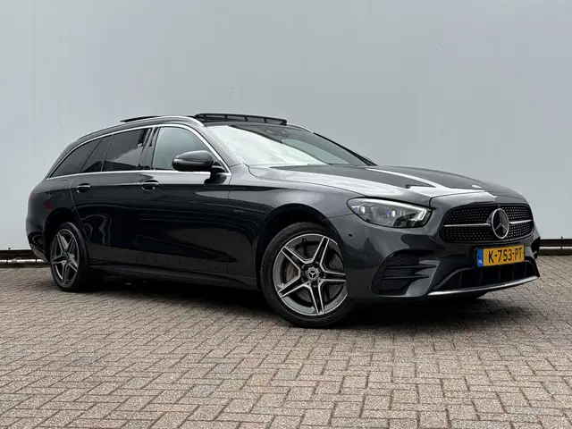 Mercedes-Benz 300 view 10