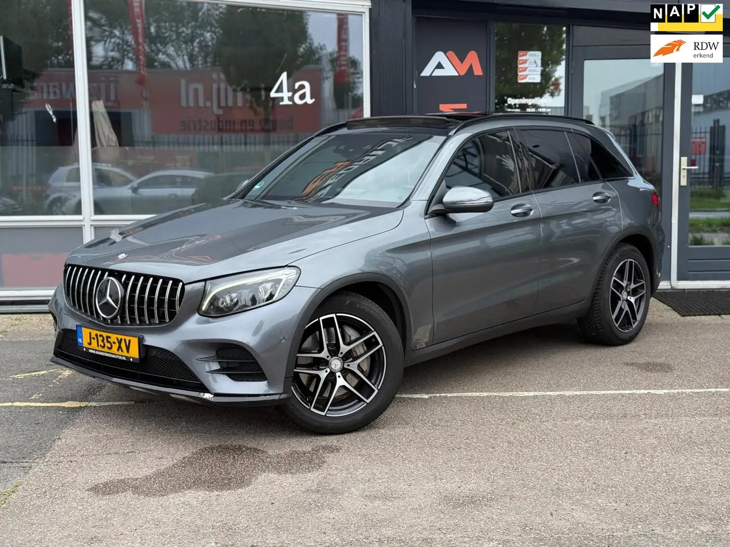 Mercedes-Benz GLC 250 4MATIC | Pano | Burmester | Memory Grijs - 1