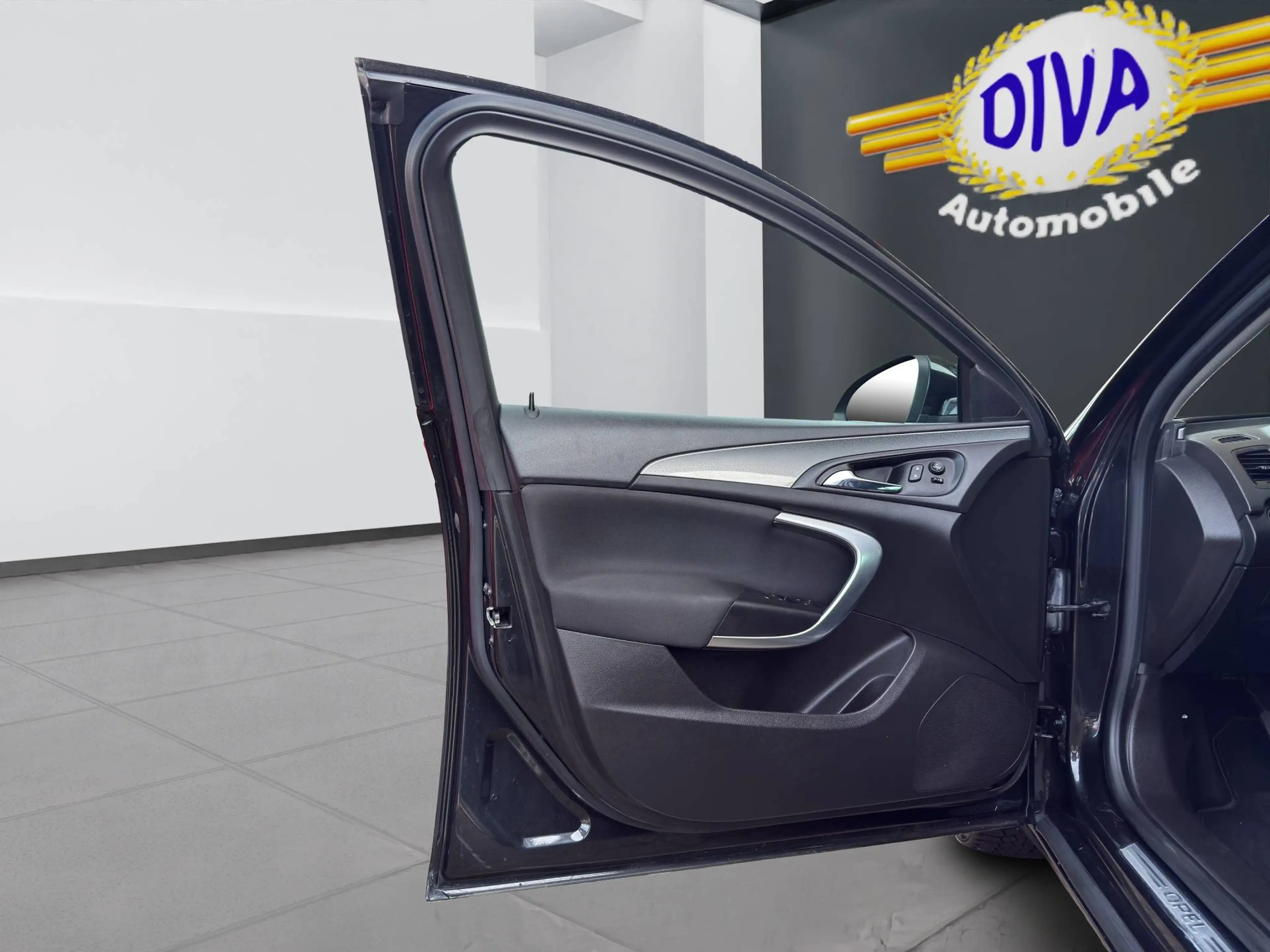 Opel Insignia 1.6 CDTI Edition — photo 10