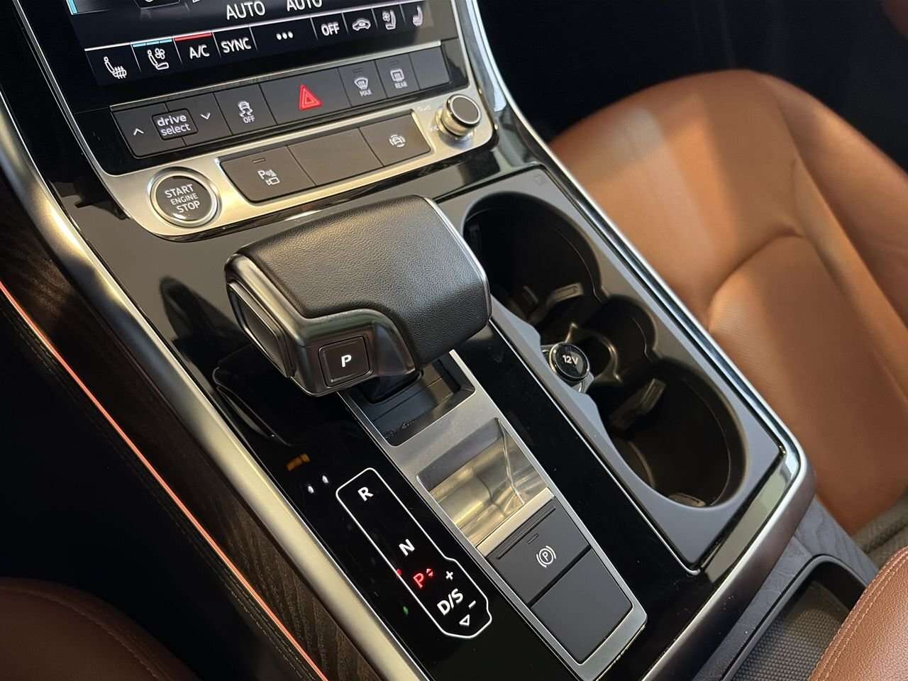 2023 Audi Q8 Progressiv | New Front Brakes | Black Optics Pkg thumb 28