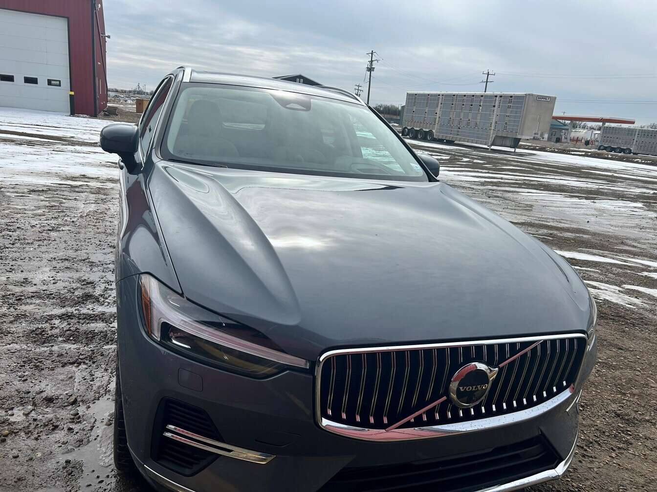 2022 Volvo XC60 Inscription Recharge 4D Utility AWD thumb 6