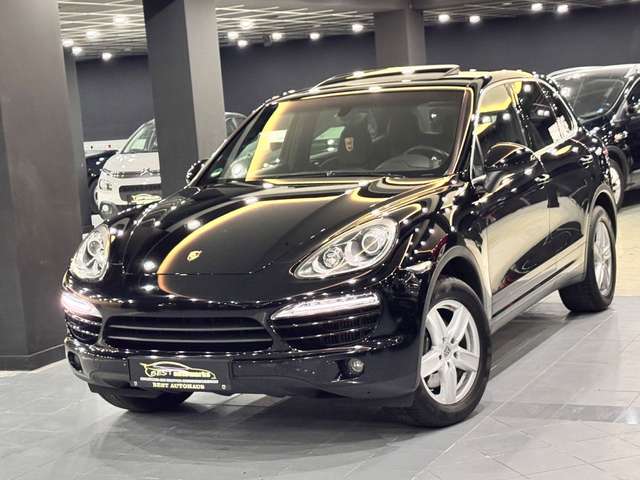 Porsche Cayenne D 3.0*XENON*PCM*S.DACH*SHZ*LEDER*PDC*AHK