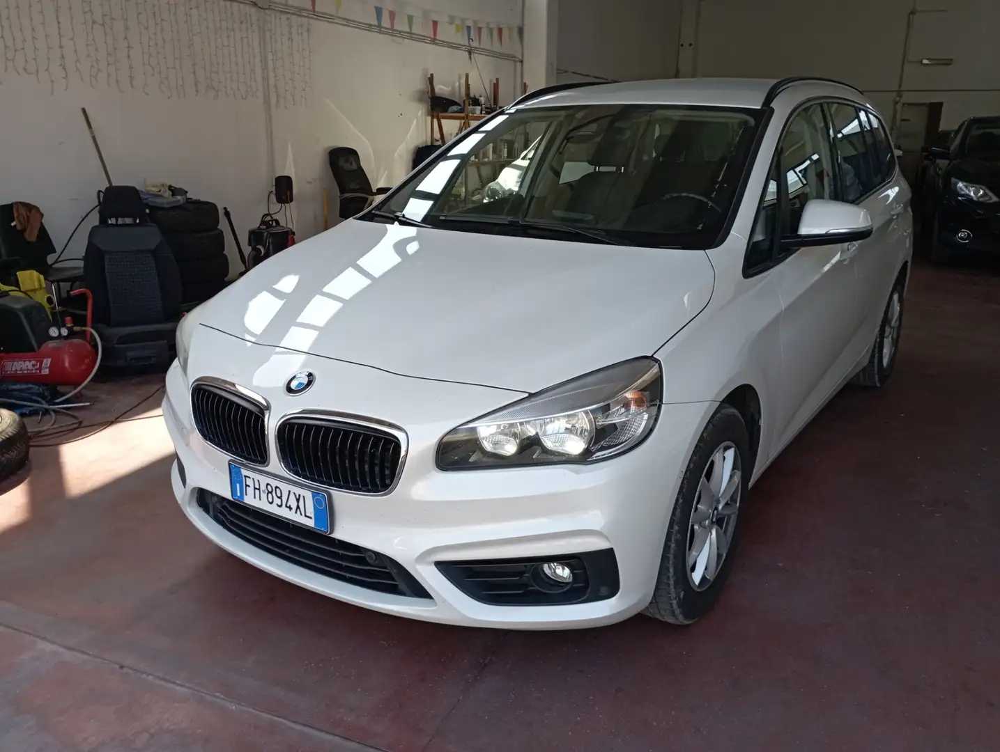 BMW 218d Gran Tourer 7 POSTI Blanc - 1