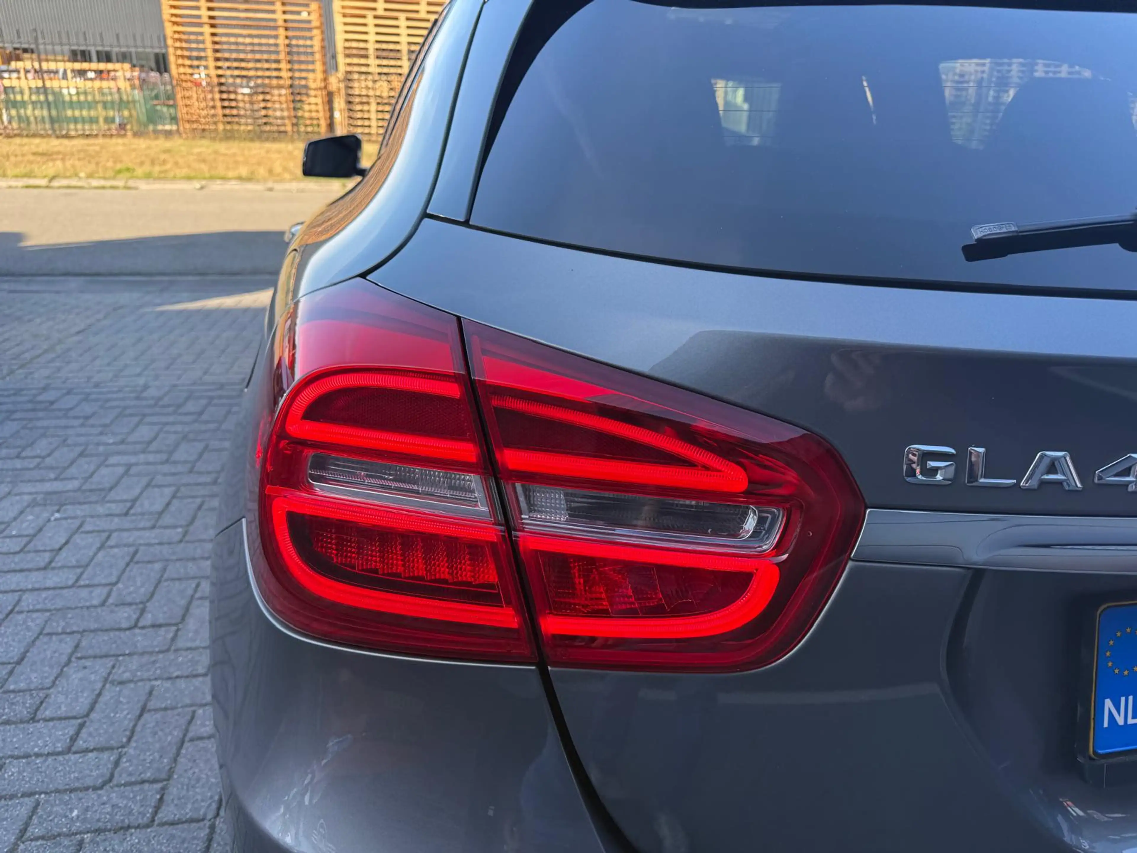 Mercedes-Benz GLA 45 AMG 4MATIC | PANO | XENON | CRUISE | CAMERA | MEMORY | — photo 11