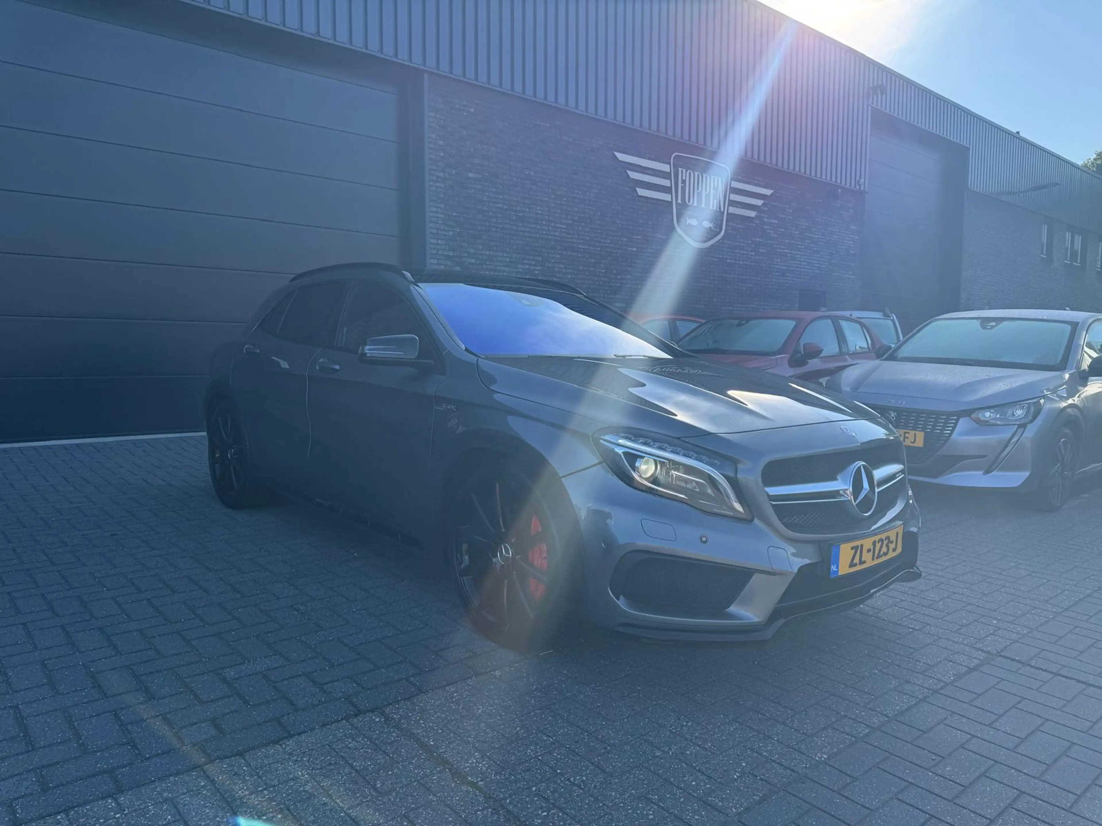 Mercedes-Benz GLA 45 AMG 4MATIC | PANO | XENON | CRUISE | CAMERA | MEMORY | — photo 4