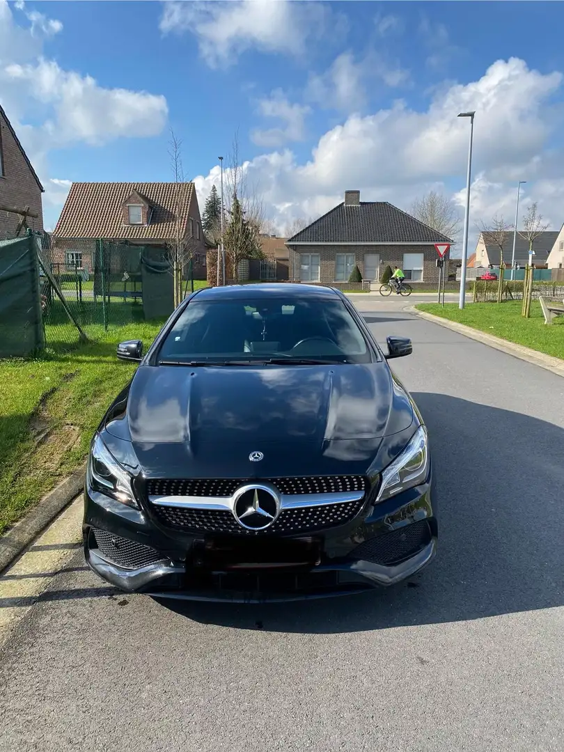 Mercedes-Benz CLA 200 Automaat AMG Line - 2