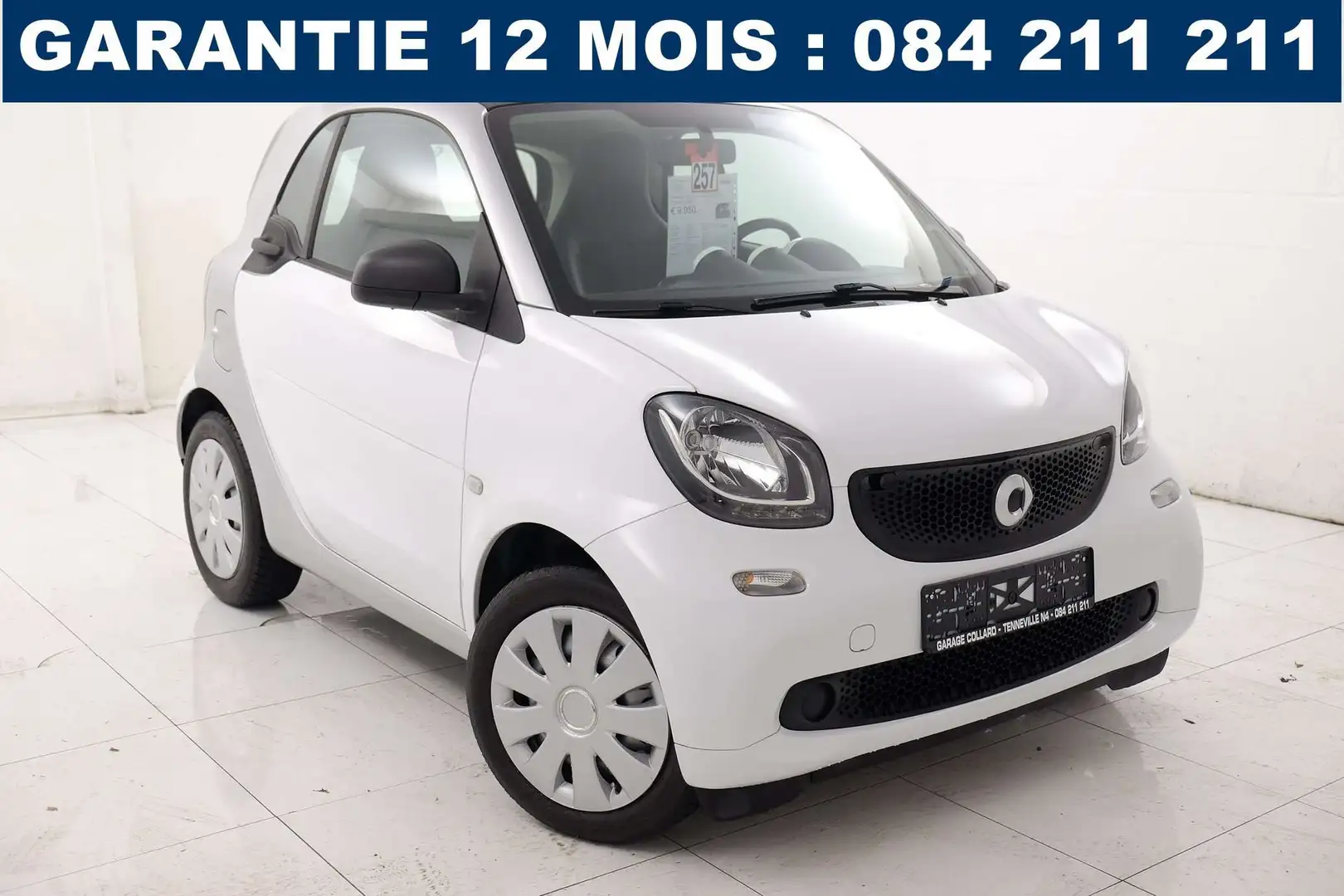 smart forTwo 1.0i AUTOMATIQUE # Airco, USB, toit pano Blanc - 1