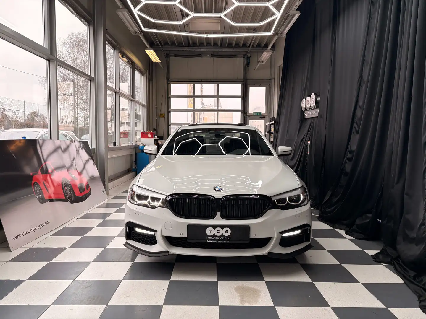BMW 520 520 d xDrive M Sport Weiß - 2
