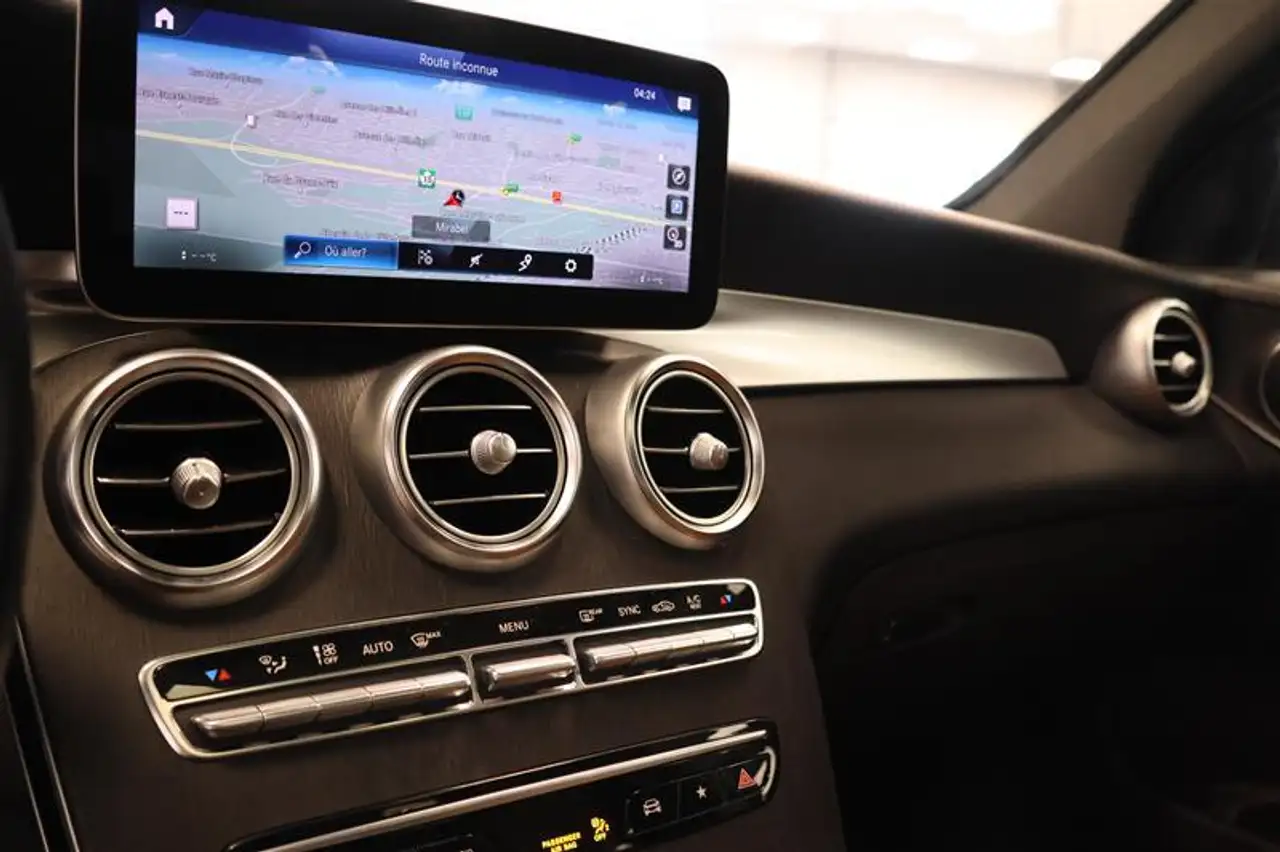 Mercedes-Benz GLC снимка Mercedes-Benz GLC
