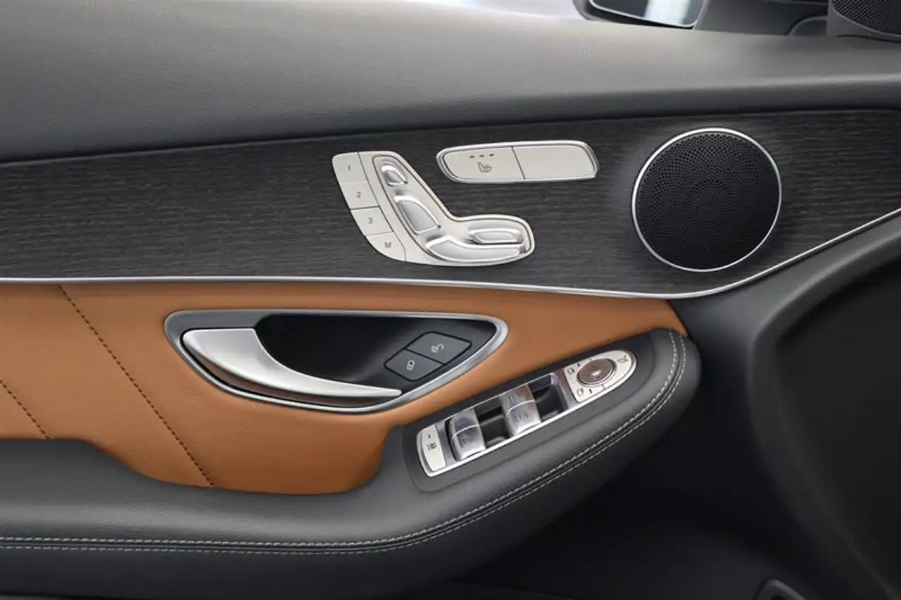 Mercedes-Benz GLC снимка Mercedes-Benz GLC