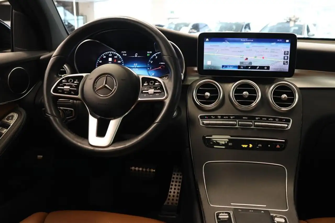 Mercedes-Benz GLC снимка Mercedes-Benz GLC