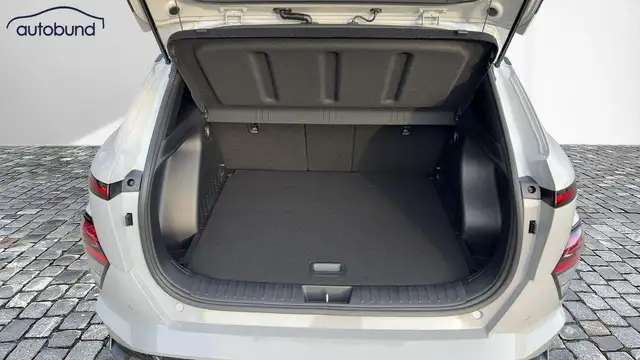 Hyundai Kona view 8