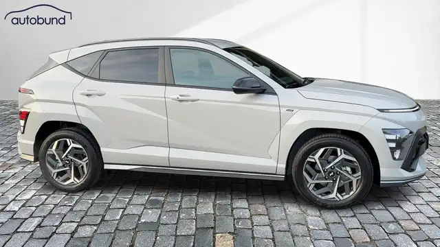 Hyundai Kona view 4