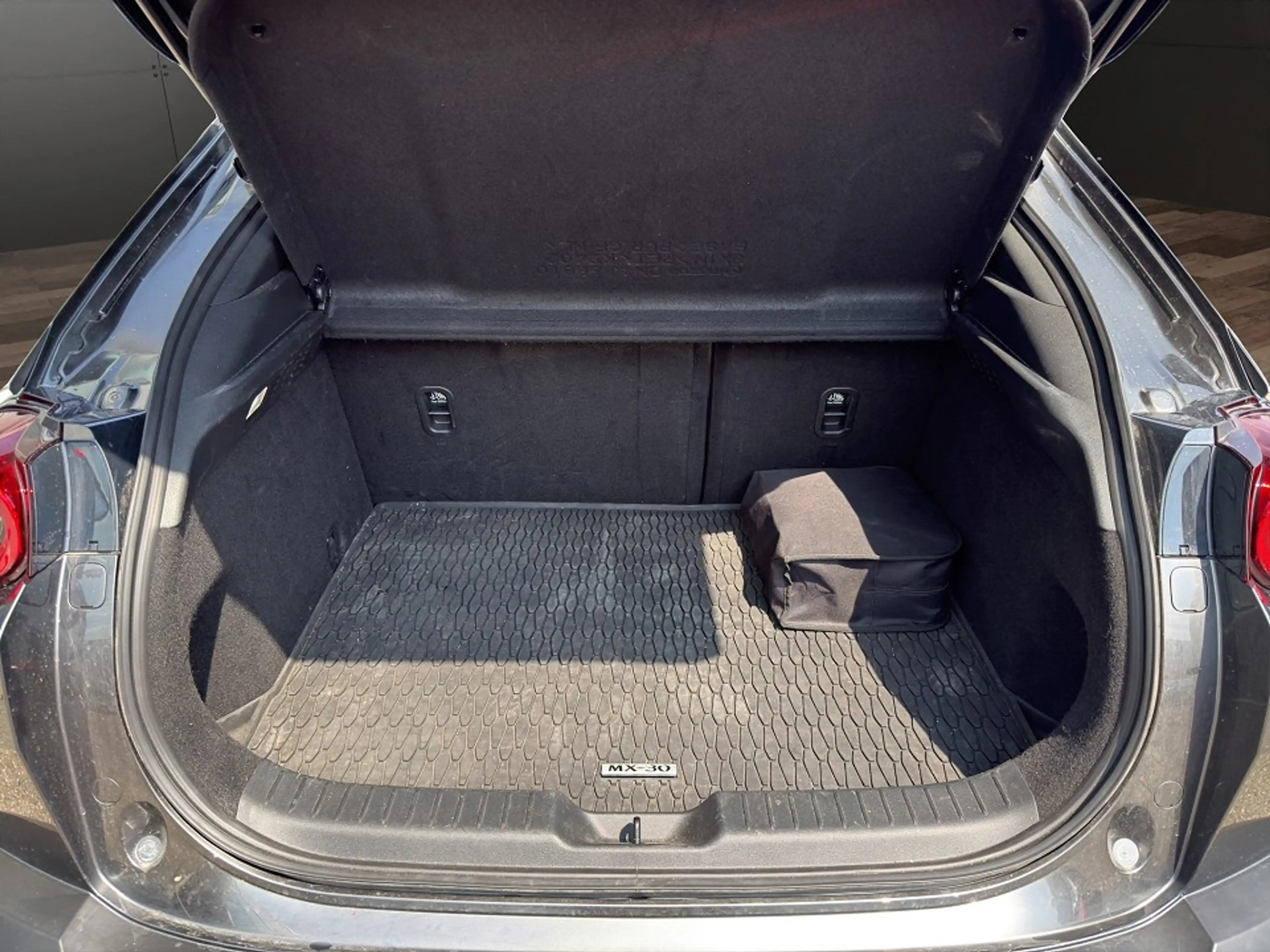 Mazda MX-30 35,5 kWh 145PS AdVantage MC+AT ACAA+KAMERA+KLIMA+N — photo 9