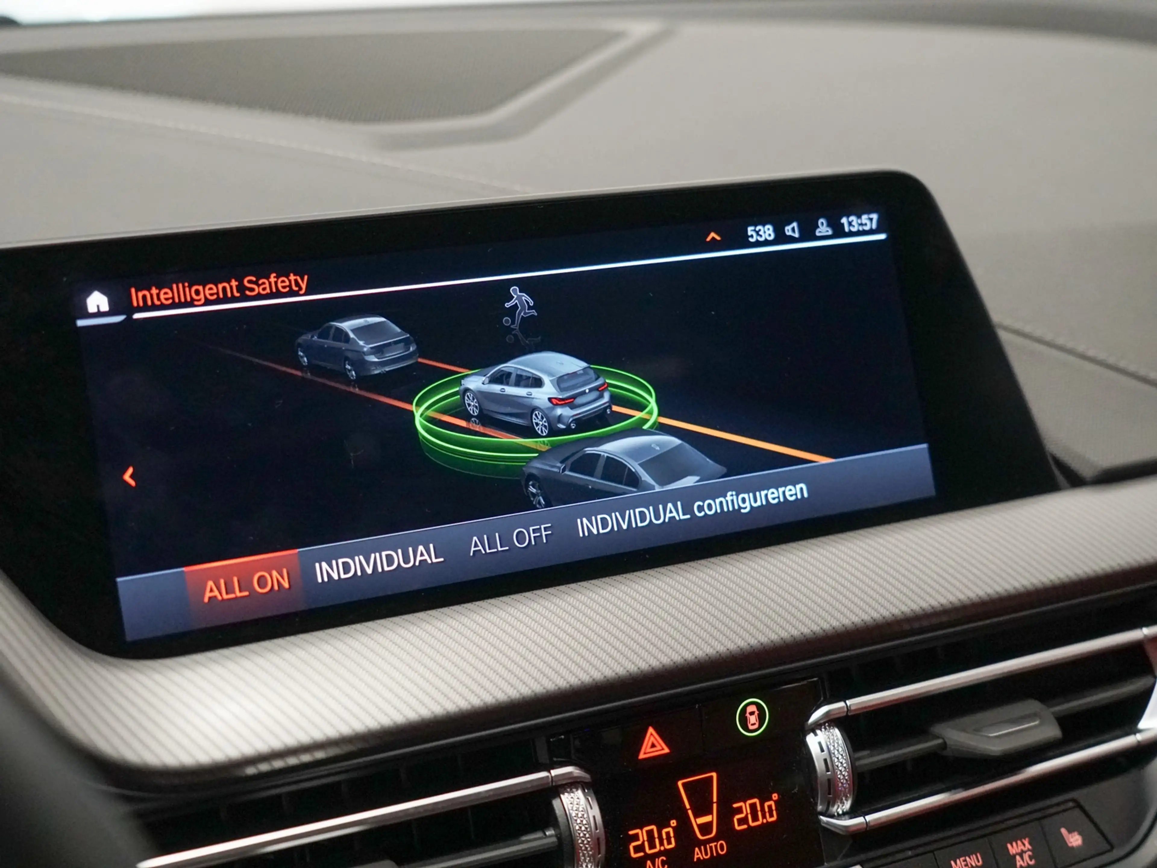 BMW 135 1 Serie M135i xDrive Panoramadak | Harman Kardon | — photo 21