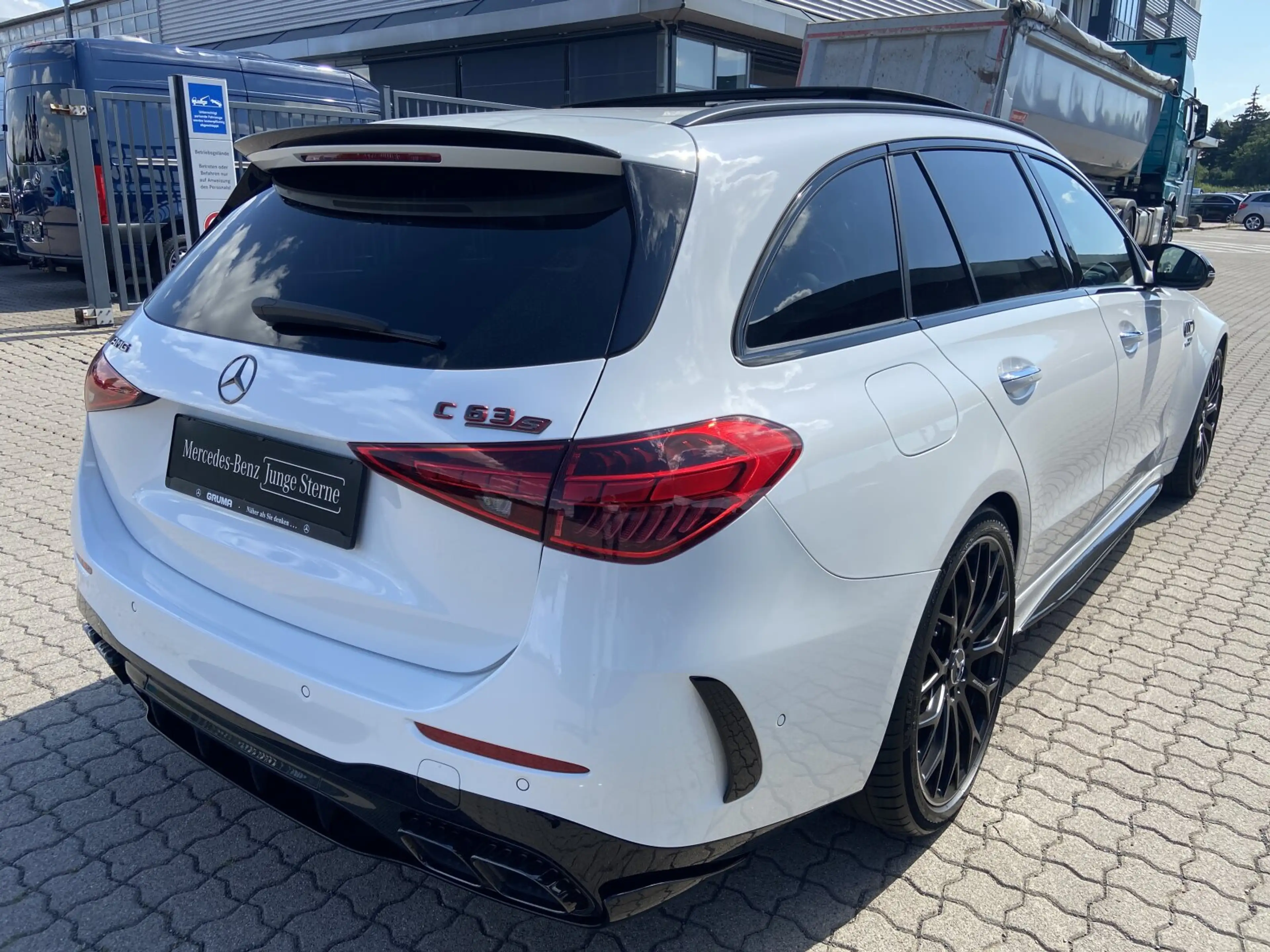 Mercedes-Benz C 63 AMG C 63 S E PERF. T Premium.Plus+Driver´s+Pano+Head — photo 6