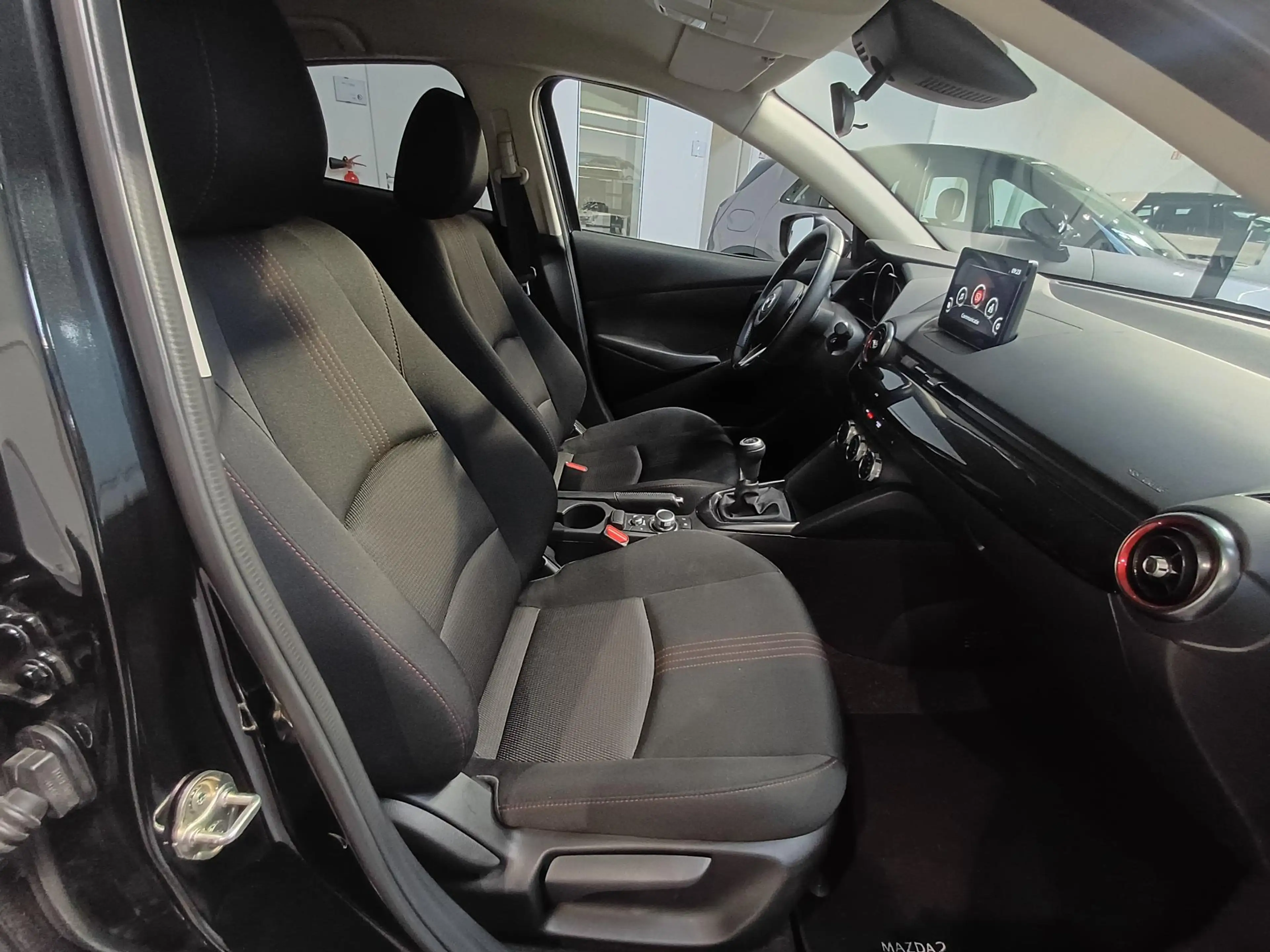 Mazda 2 — photo 11