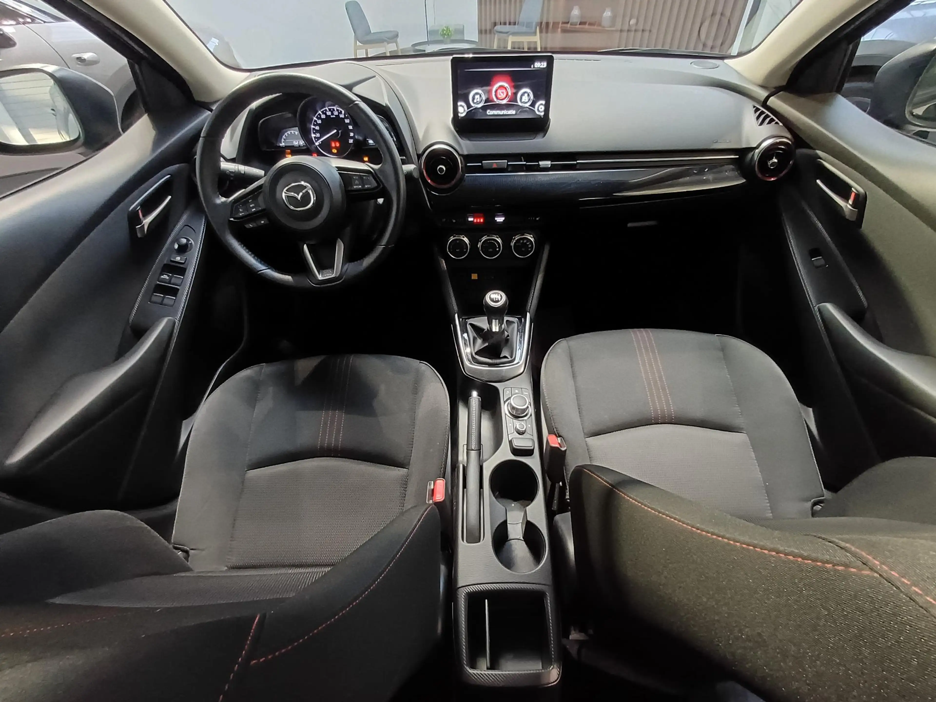 Mazda 2 — photo 8
